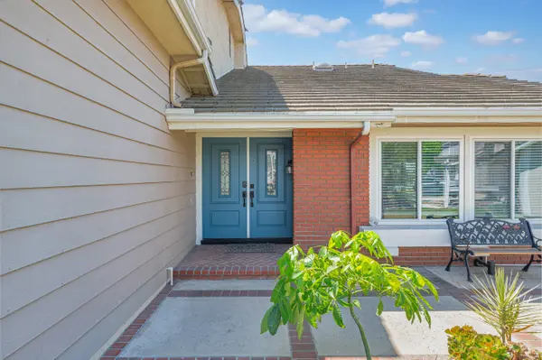 1716 Greenview Ave, Eastvale, CA 92878-3697