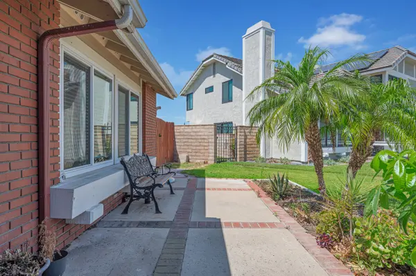 1716 Greenview Ave, Eastvale, CA 92878-3697