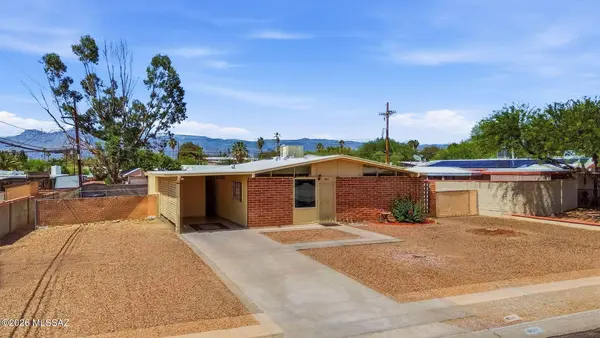 8041 E Julia St, Tucson, AZ 85710