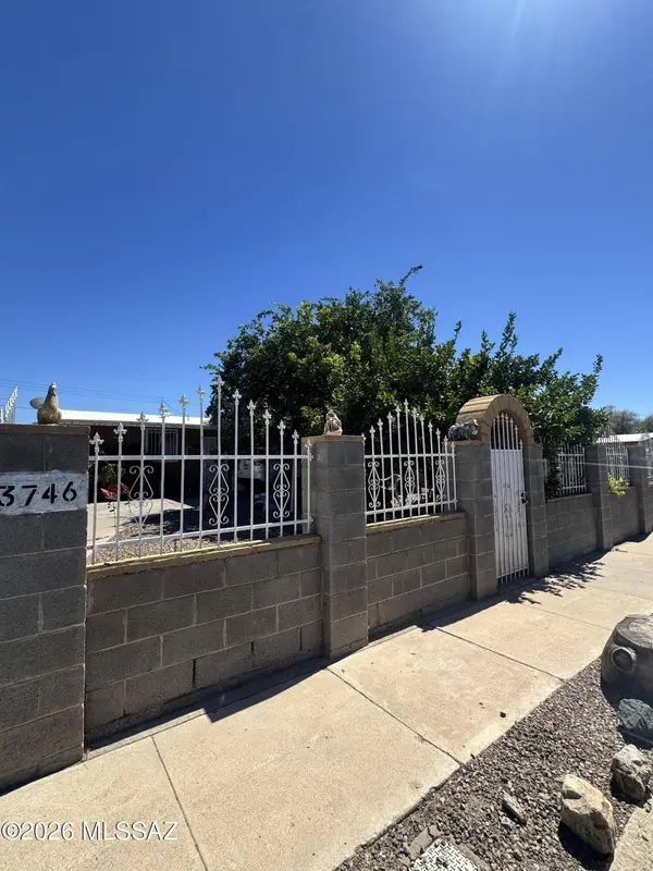 3746 E Garden St, Tucson, AZ 85713