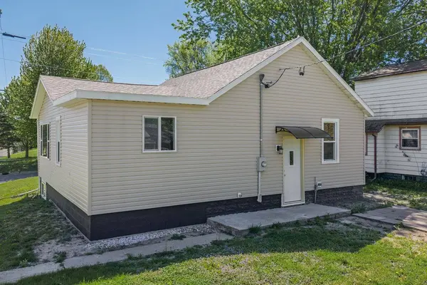 201 Arlington Avenue, Mauston, WI 53948