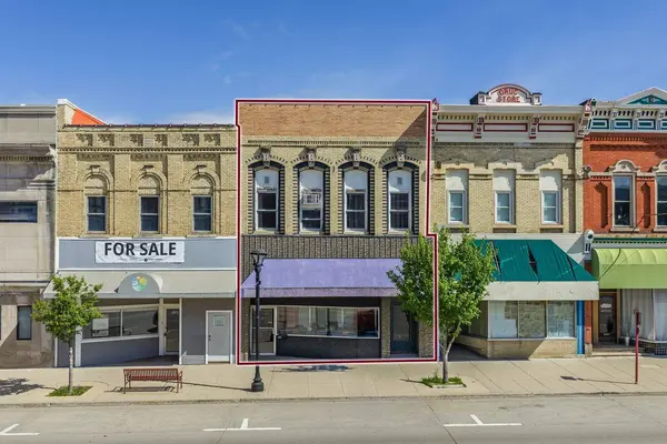 233 E Main Street, Reedsburg, WI 53959