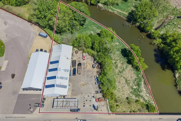 60 W Main Street, Reedsburg, WI 53959