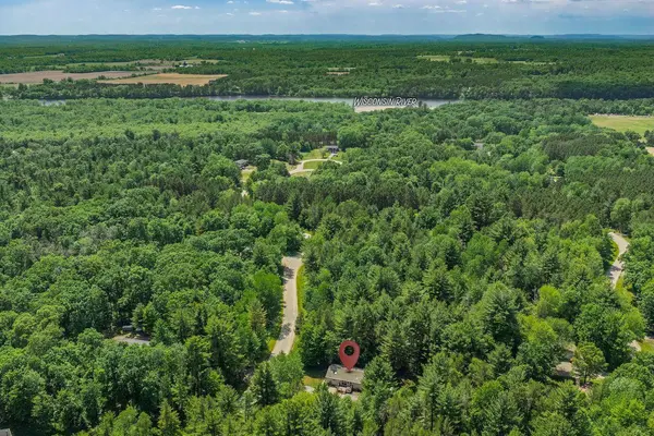1366 Fur Drive, Wisconsin Dells, WI 53965