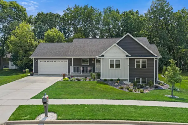 1002 Hay Creek Trail