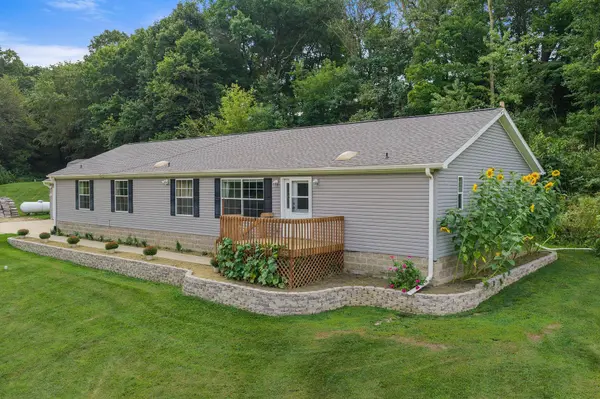 S1644 County Rd WD, Reedsburg, WI 53959