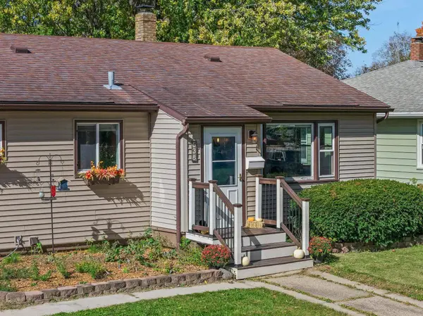 538 Ellinwood Avenue, Reedsburg, WI 53959