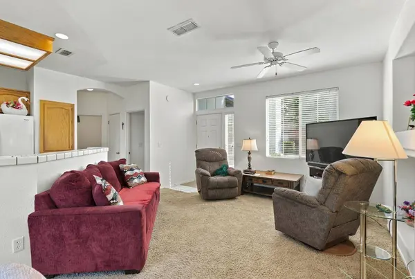 6401 Cedar Ranch DR, Citrus Heights, CA 95621