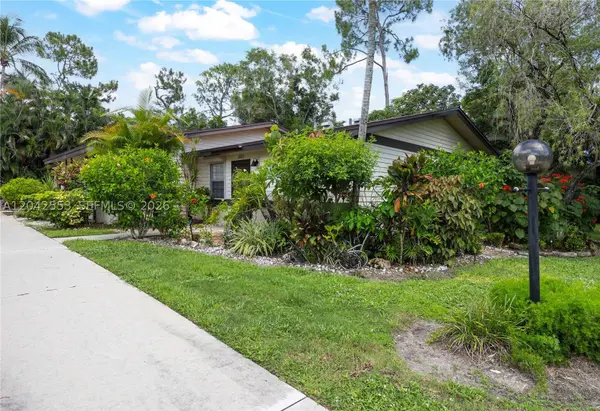 1001 Pine Isle Ln #1001, Naples, FL 34112
