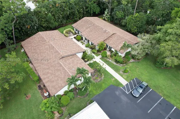 1001 Pine Isle Ln #1001, Naples, FL 34112