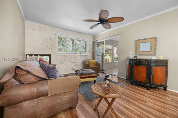 1001 Pine Isle Ln #1001, Naples, FL 34112