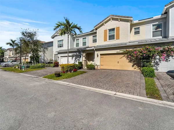 3953 Black Olive Ln #3953, Hollywood, FL 33021