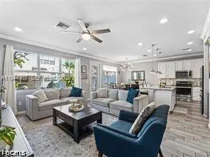3953 Black Olive LN, Hollywood, FL 33021