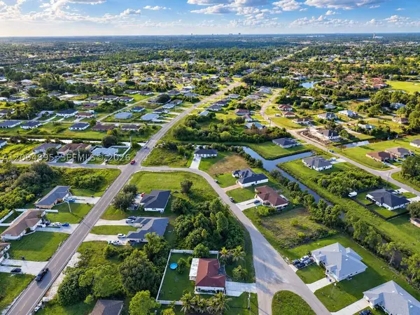 4777/4779 22ND ST SW, Lehigh Acres, FL 33973