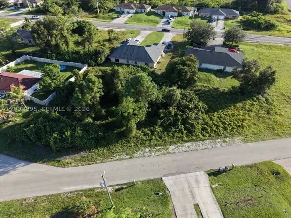 4777/4779 22ND ST SW, Lehigh Acres, FL 33973