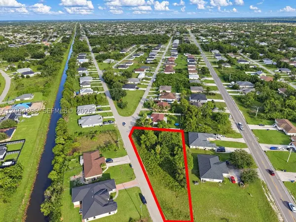 4777/4779 22ND ST SW, Lehigh Acres, FL 33973