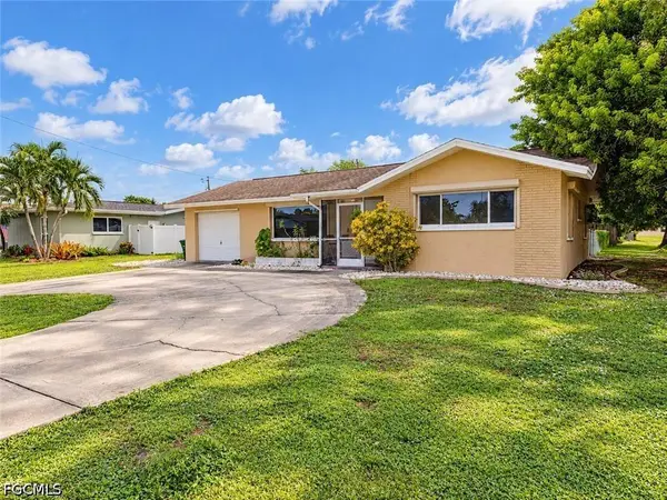 1204 SE 35th ST, Cape Coral, FL 33904