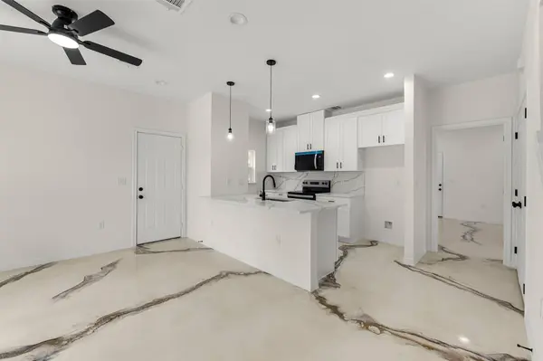 16736 E Ivanhoe, Montgomery, TX 77316