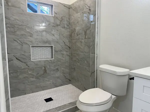 16740 E IVANHOE, Montgomery, TX 77316