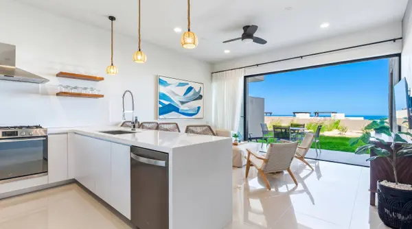 Oceanview Pentgarden One-Bed, Cabo Corridor,