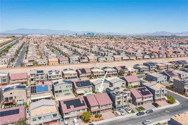 6020 Ancient Peaks AVE, Las Vegas, NV 89141