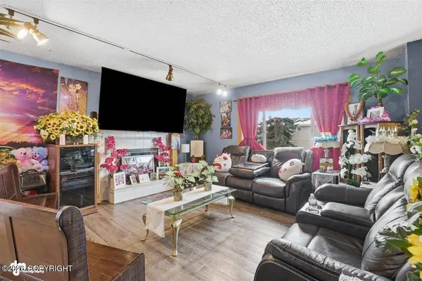 3041 W 91st AVE, Anchorage, AK 99502