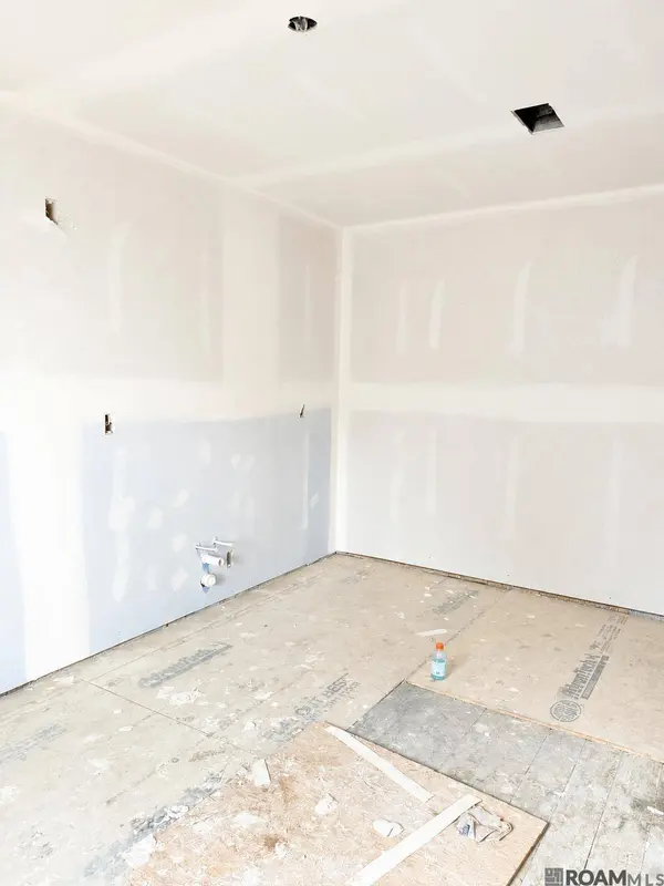 201 Leslie St, Denham Springs, LA 70726
