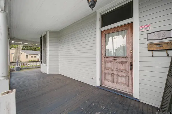 206 E 2nd St, Thibodaux, LA 70301