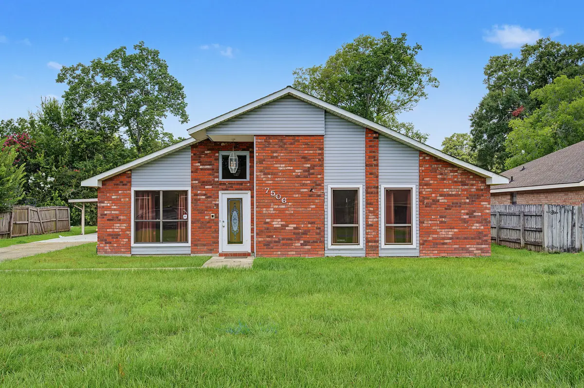 7506 Debit Dr, Baton Rouge, LA 70817-5407