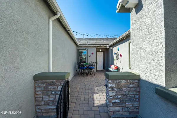 9831 Dyevera LN, Reno, NV 89521