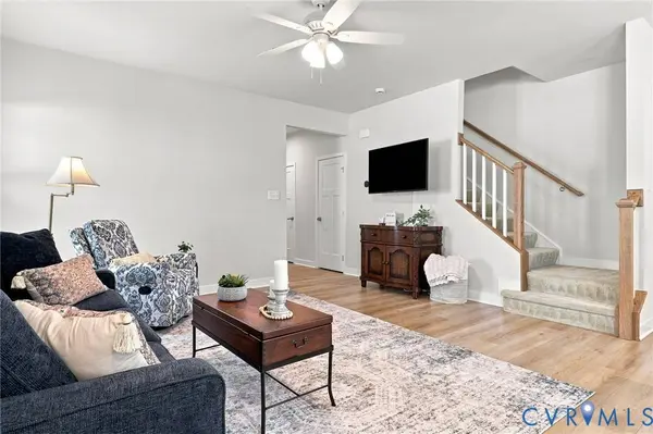 10877 Genito Square DR, Midlothian, VA 23112