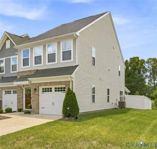 10877 Genito Square DR, Midlothian, VA 23112