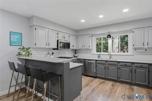 12718 Lakestone DR, Midlothian, VA 23114