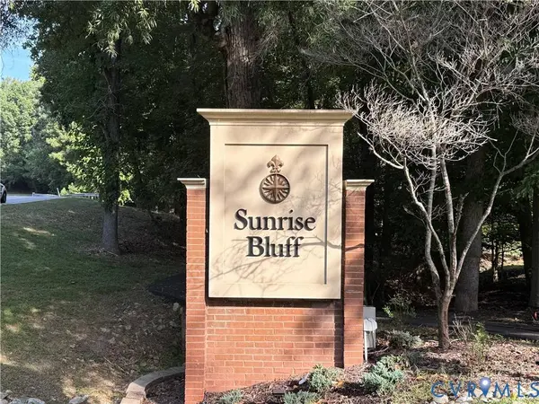 5420 Sunrise Bluff CT, Midlothian, VA 23112