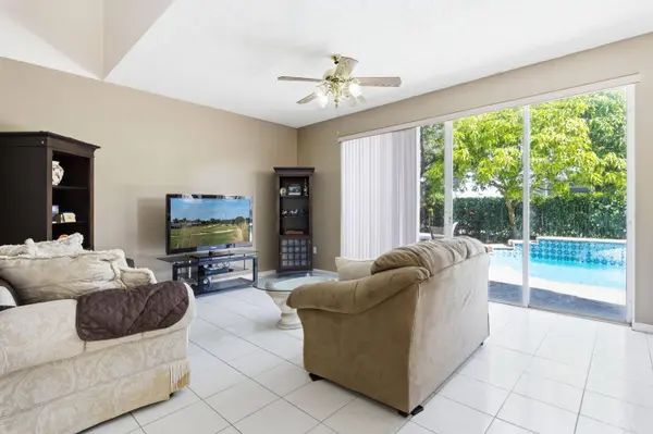 2430 WESTMONT DR, Royal Palm Beach, FL 33411