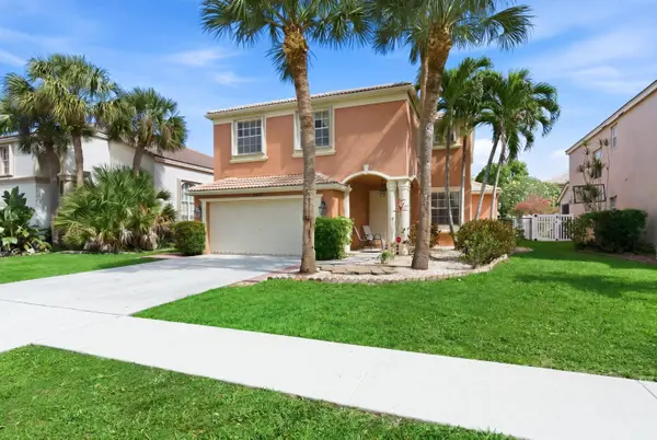 2430 WESTMONT DR, Royal Palm Beach, FL 33411