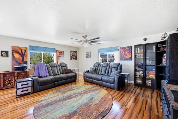6671 W HAVEN MAPLE DR, West Jordan, UT 84081
