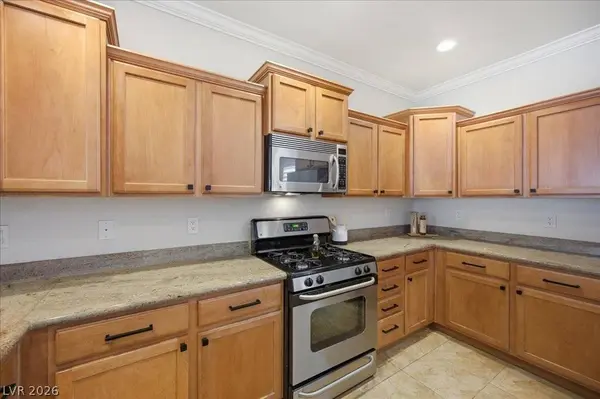 6737 Scavenger Hunt ST, North Las Vegas, NV 89084