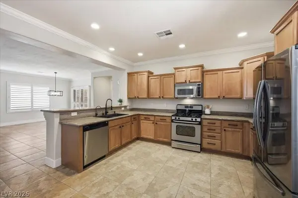 6737 Scavenger Hunt ST, North Las Vegas, NV 89084