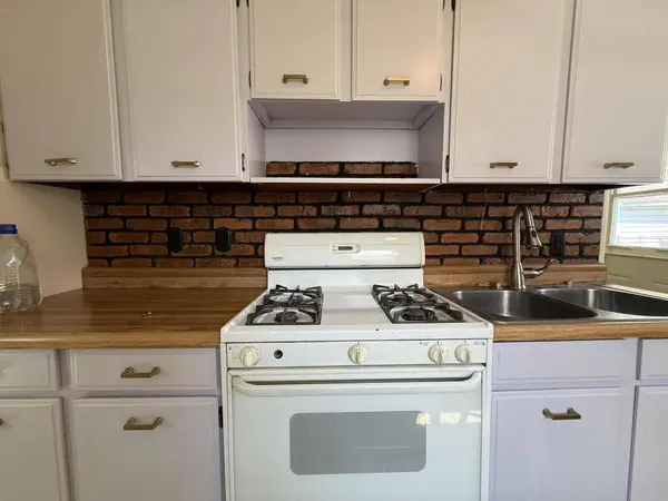 615 Orange Street, Jackson, MI 49202