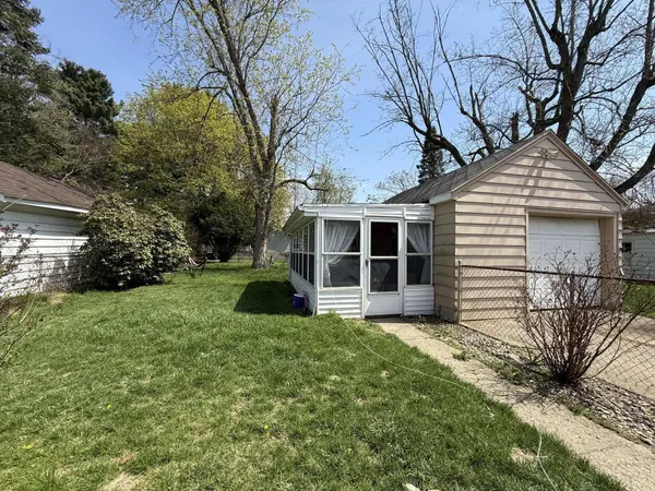 615 Orange Street, Jackson, MI 49202