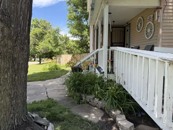 841 N Waterloo Avenue, Jackson, MI 49202