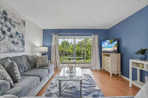 1624 STICKNEY POINT RD #1624-208, Sarasota, FL 34231