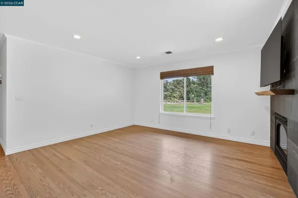 1941 Countrywood Ct, Walnut Creek, CA 94598