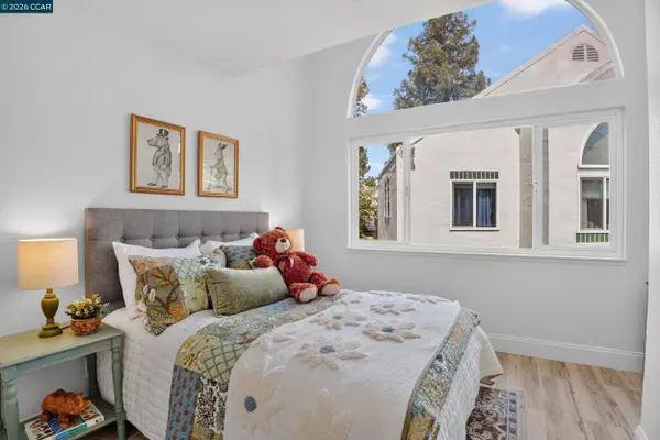 31 Mozden Ln, Pleasant Hill, CA 94523