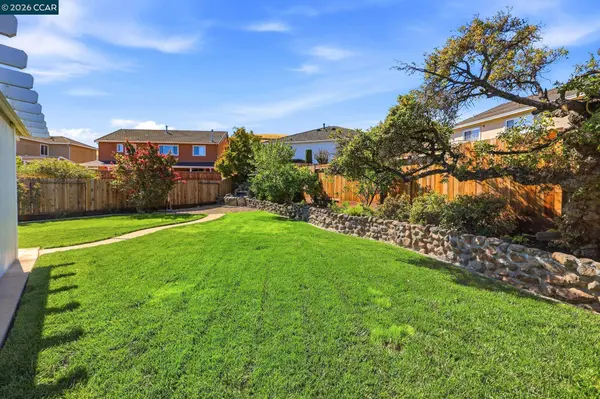 4457 Mira Loma Dr, Pittsburg, CA 94565