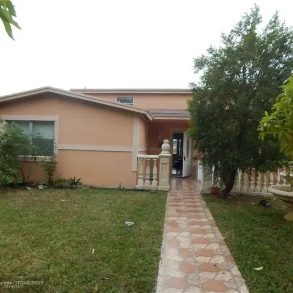3640 NW 39th ST, Lauderdale Lakes, FL 33309