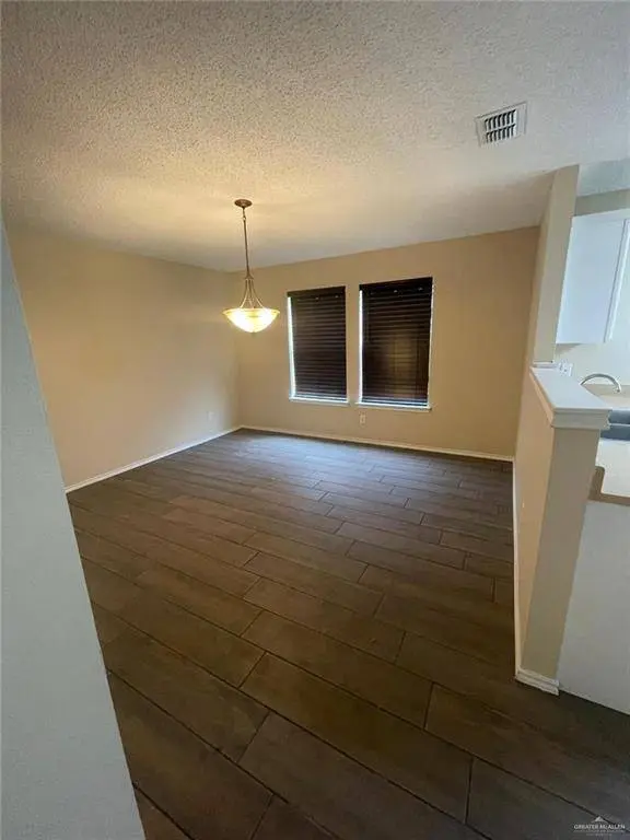 5712 N 36th ST, Mcallen, TX 78504