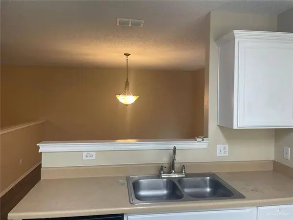 5712 N 36th ST, Mcallen, TX 78504