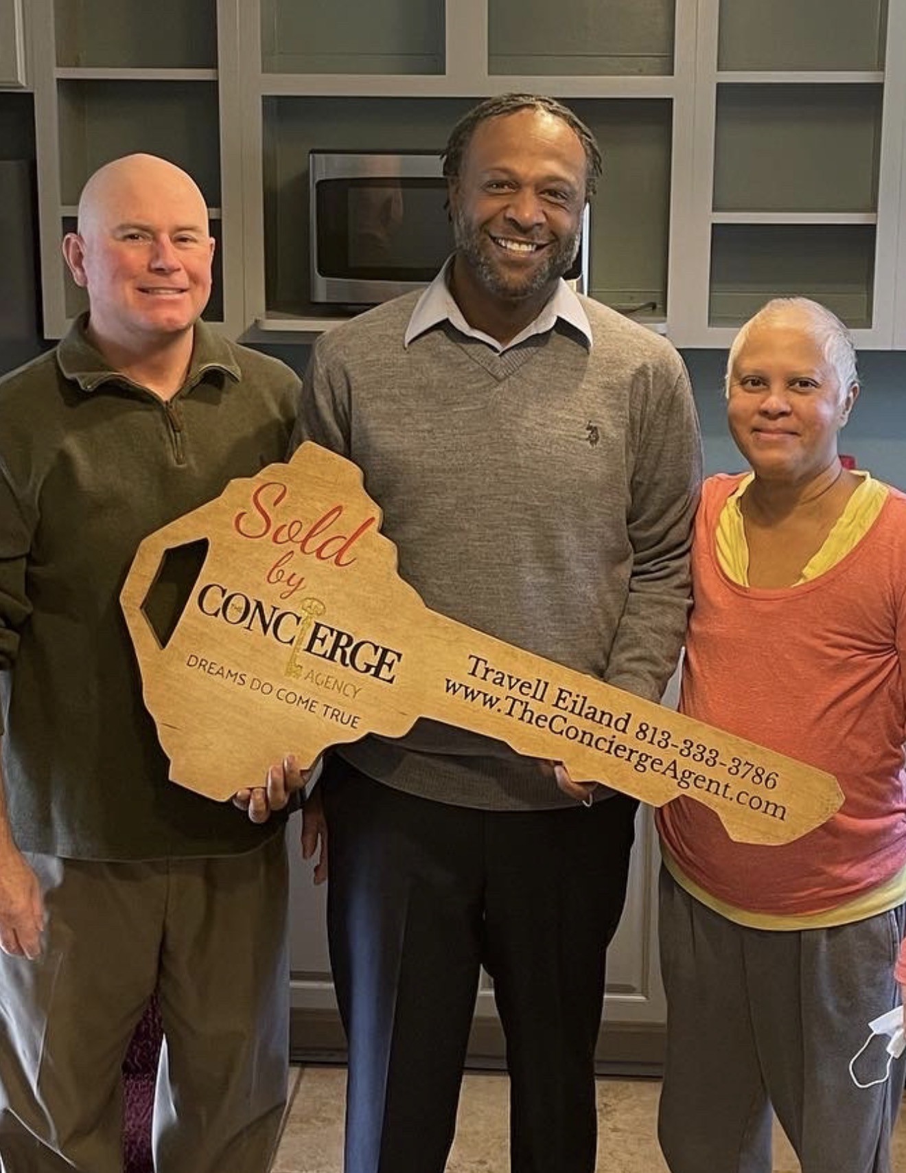 Travell Eiland with clients